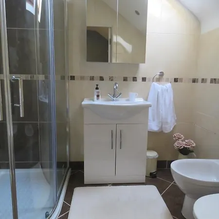 לינה וארוחת בוקר Greenside 4*