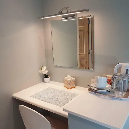 Greenside לינה וארוחת בוקר 4*