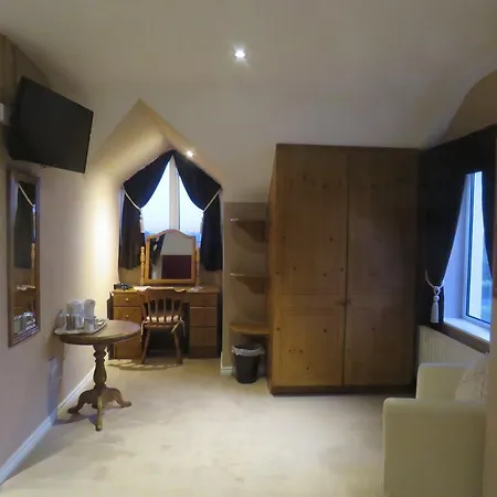 Greenside 4*
